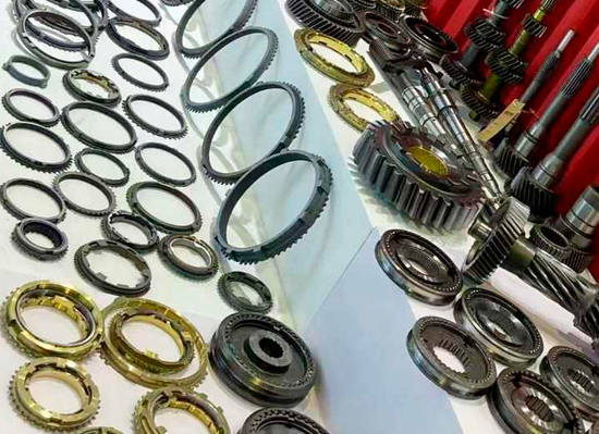 types of transmission system in automobile